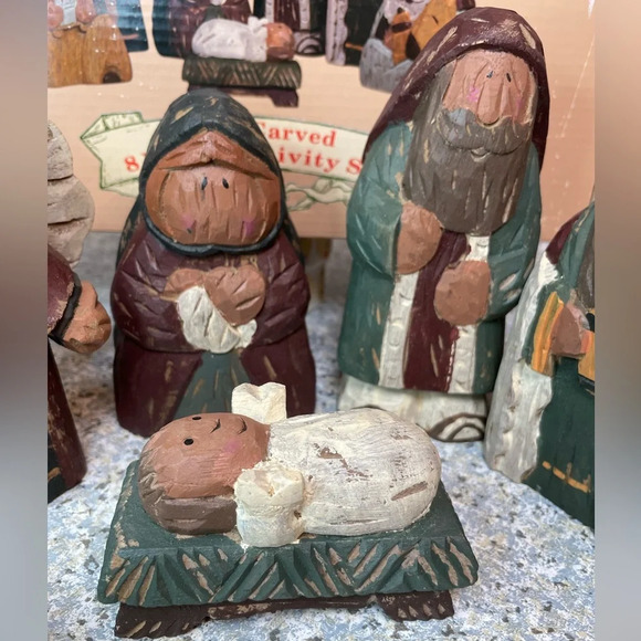 Vintage Christmas Traditions Wood Carved  Nativity Set 8 Piece Set Original Box - Picture 5 of 11